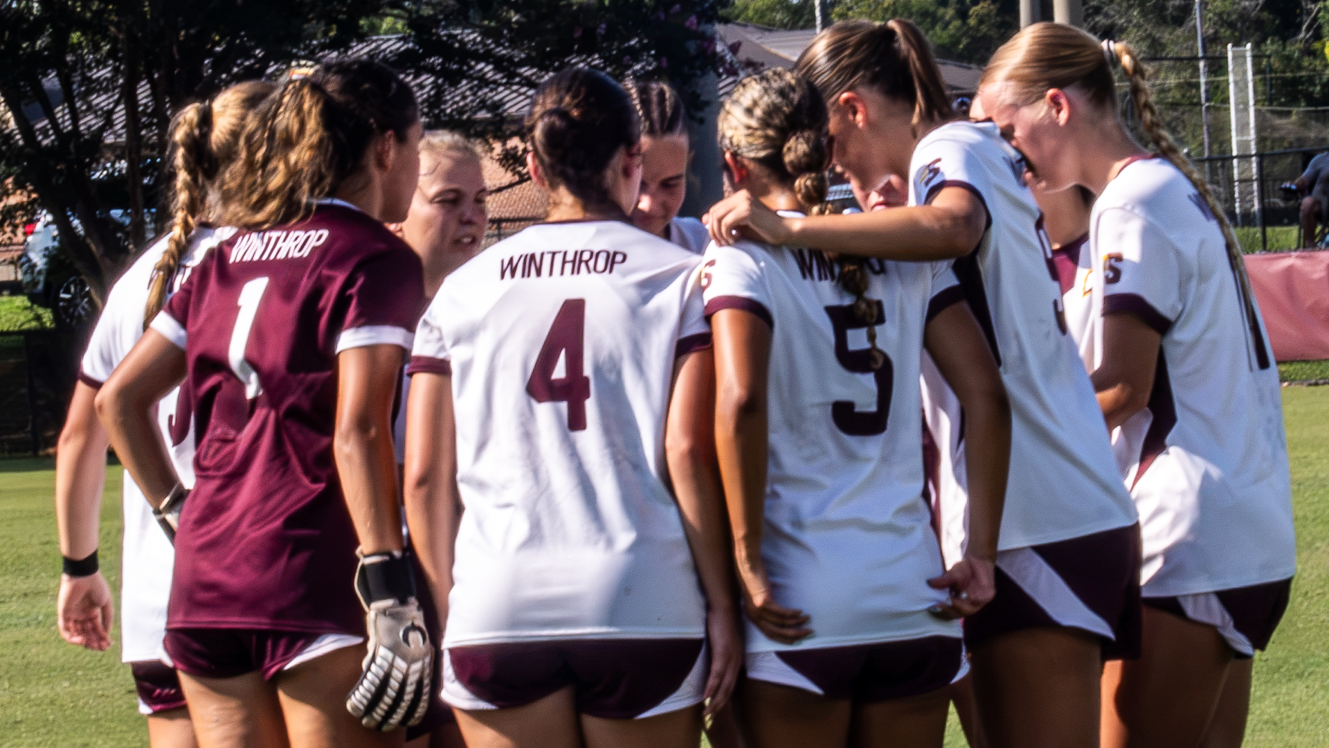 WSOC huddle