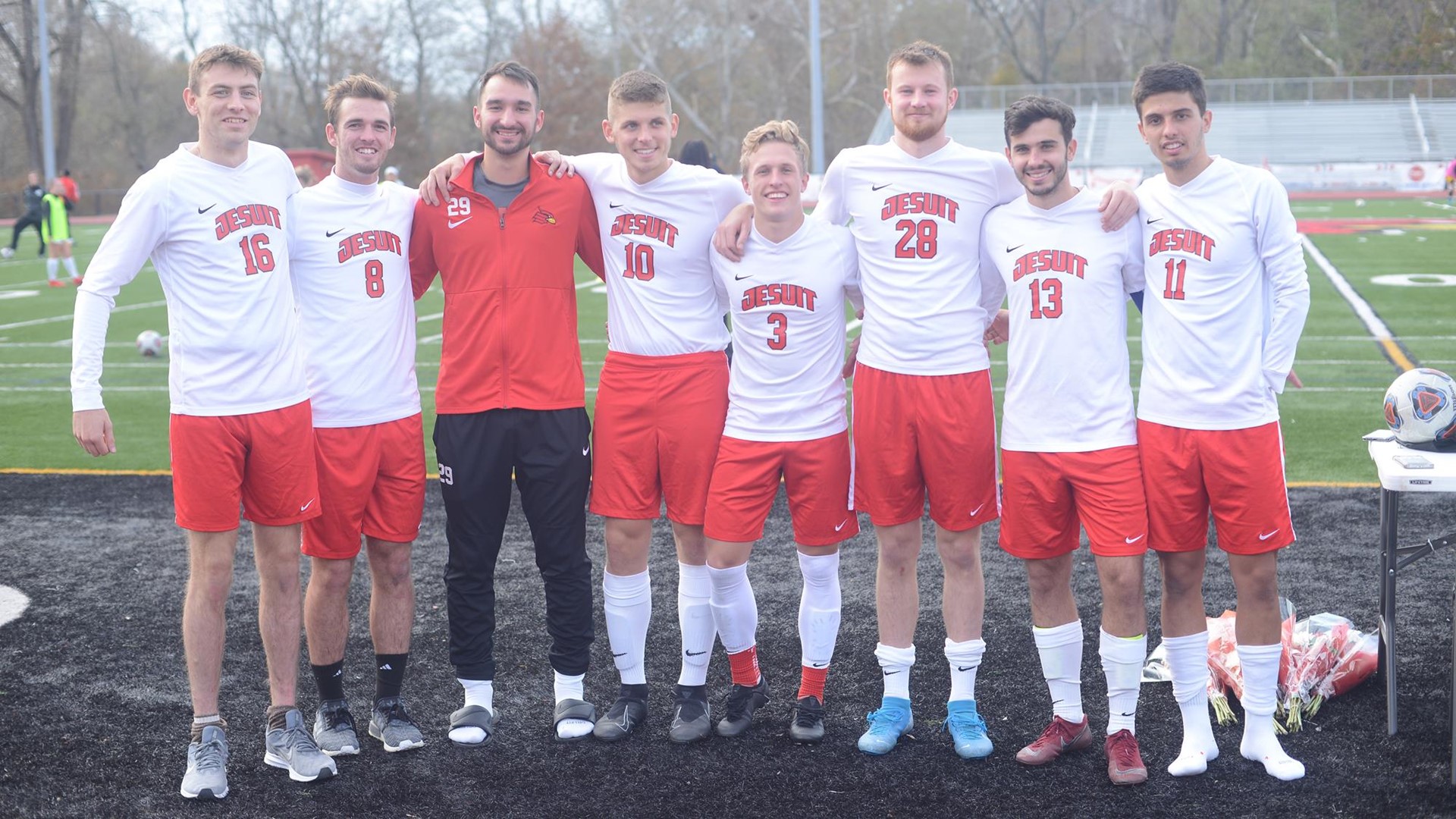 Men's soccer sends off seniors with win over West Liberty, 21