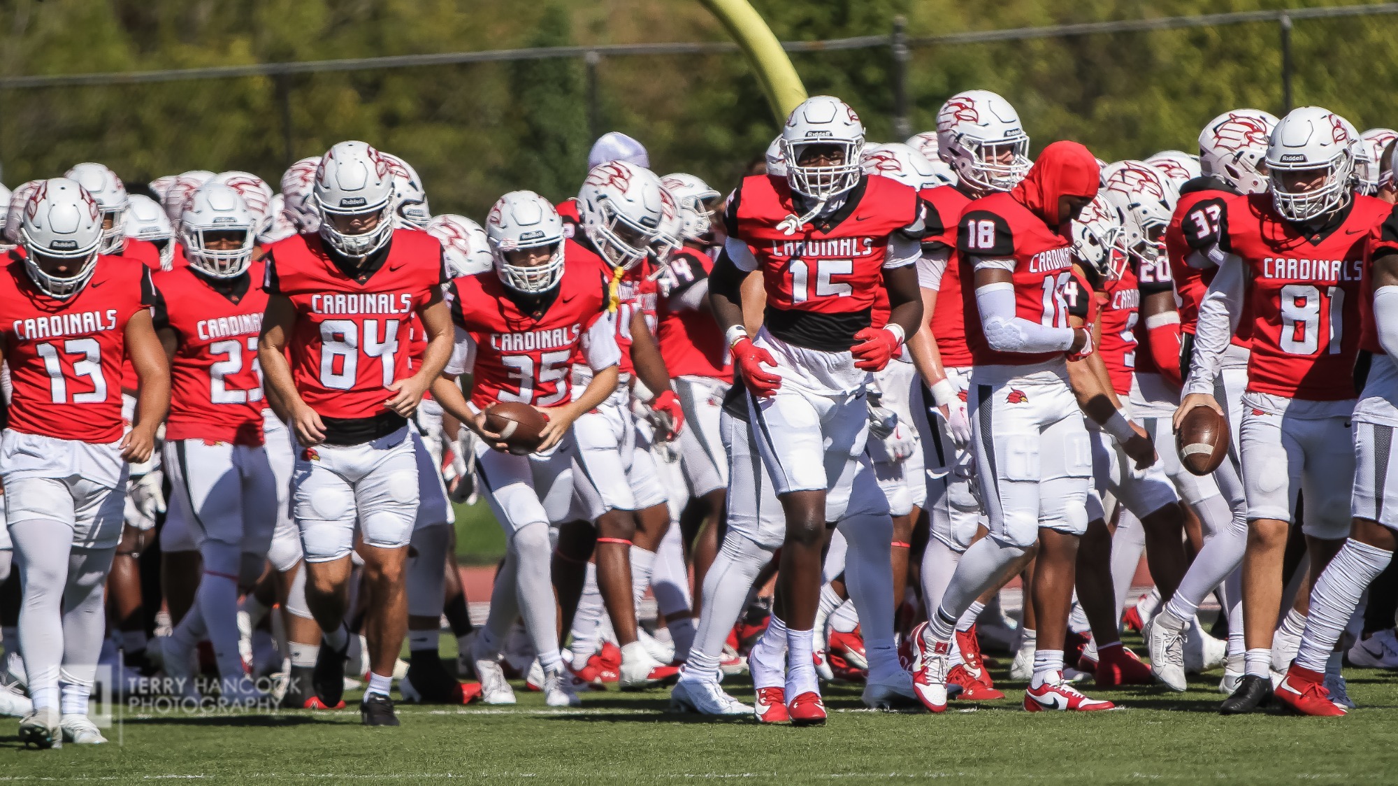 Game Winning Grab Earns Holloway MEC Offensive Player of the Week