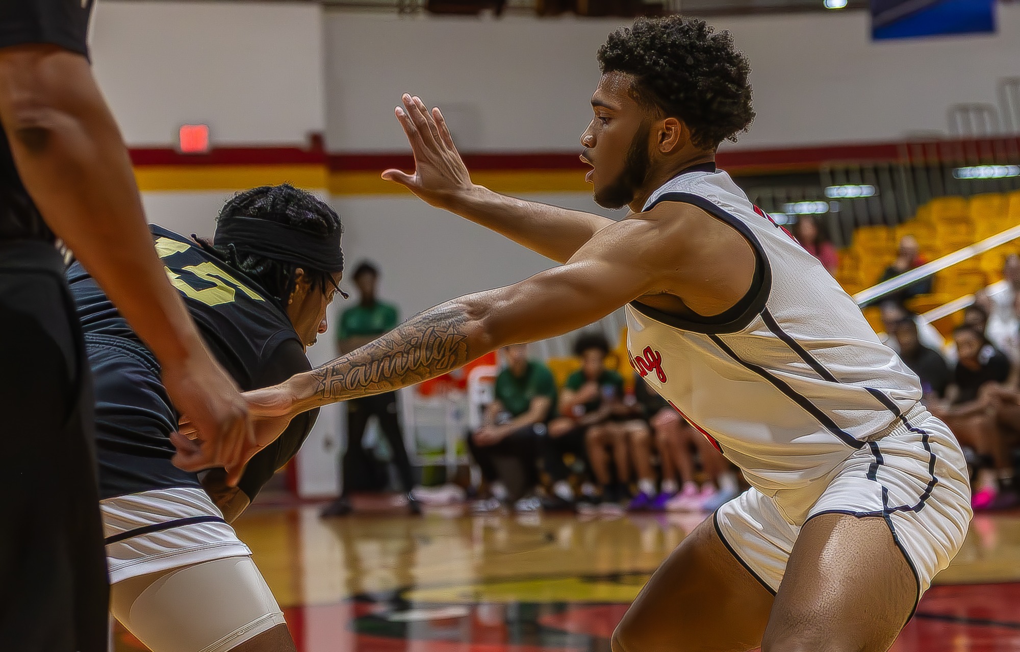 Lamar Dampier Defense