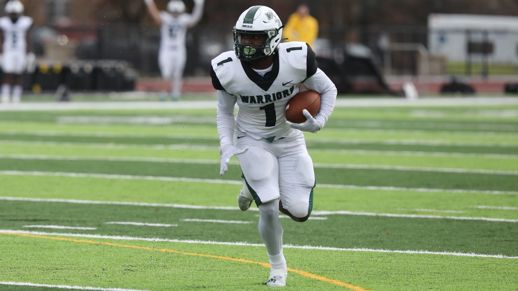 Eagles Outlast Warriors In Season Finale Shootout Wisconsin Lutheran