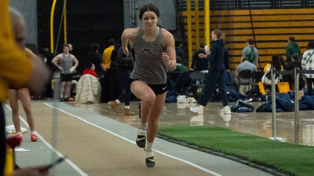 Senior Rachel Romens