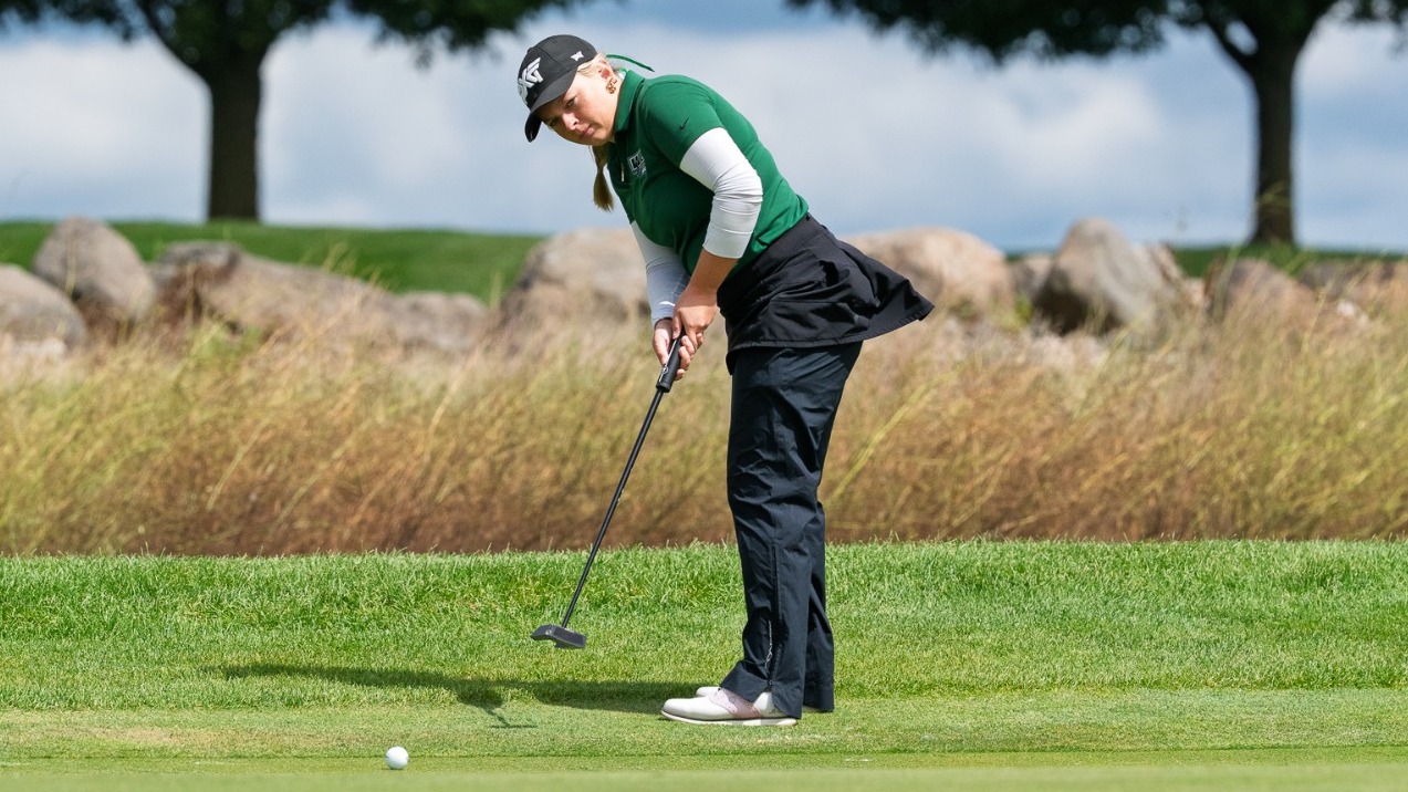 Sophomore Macy Grover