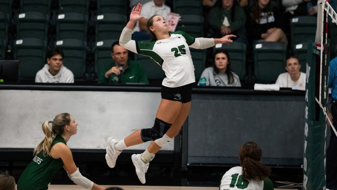 Freshman Elizabeth Ehlke