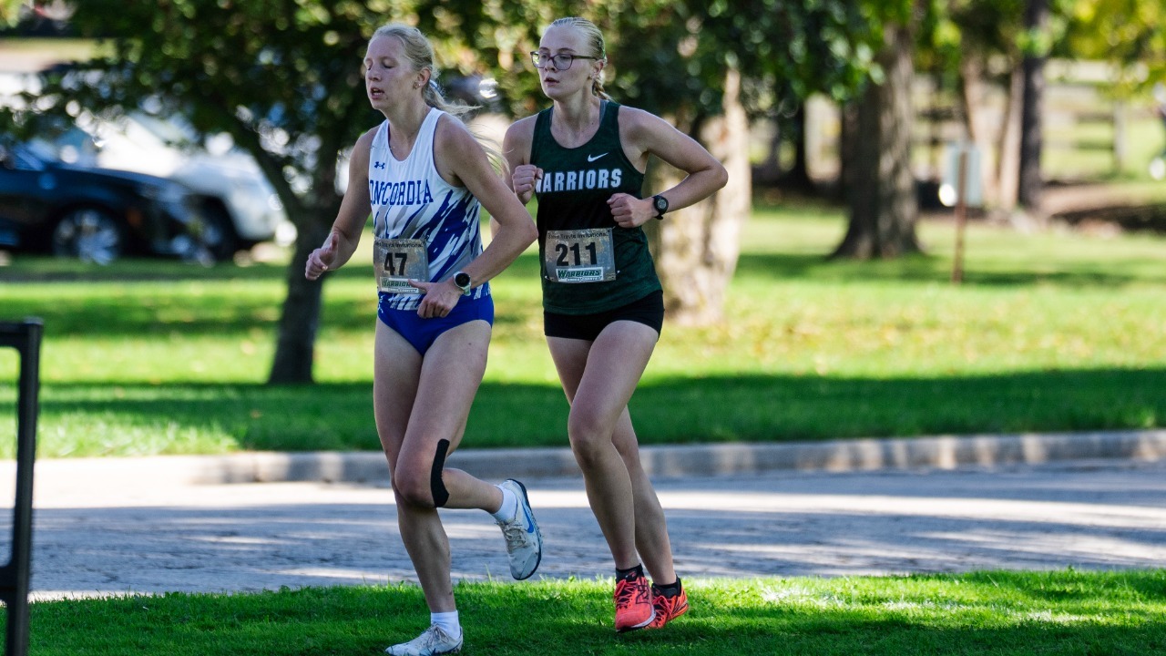 Junior Kirstin Neuwirth