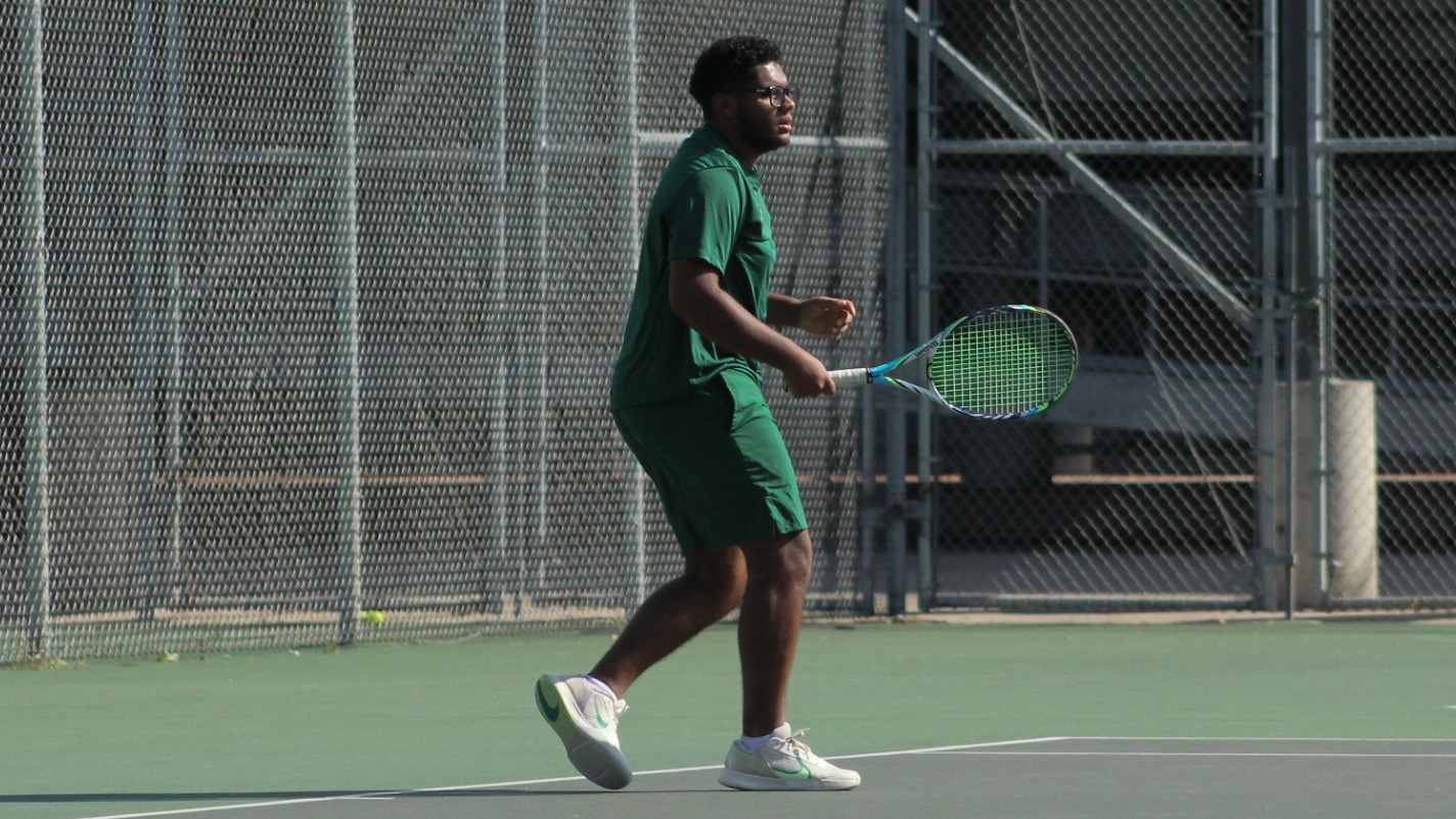 Sophomore Myles Harris