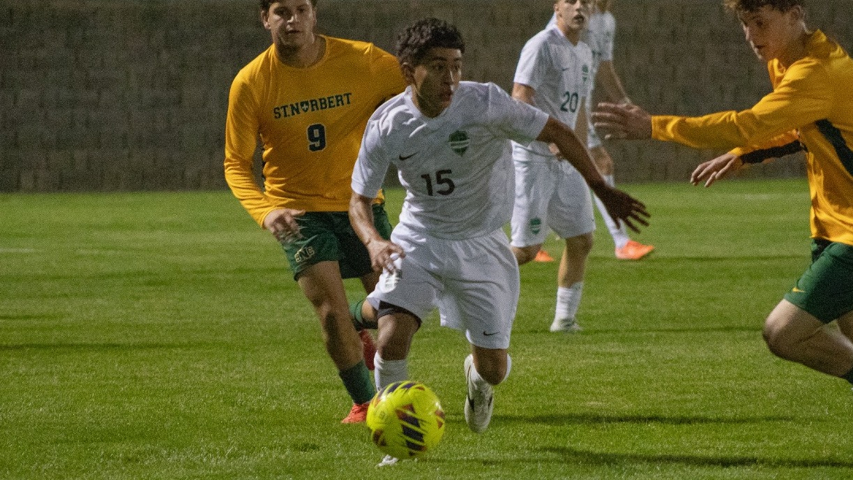 Senior Marco Sanchez Flores