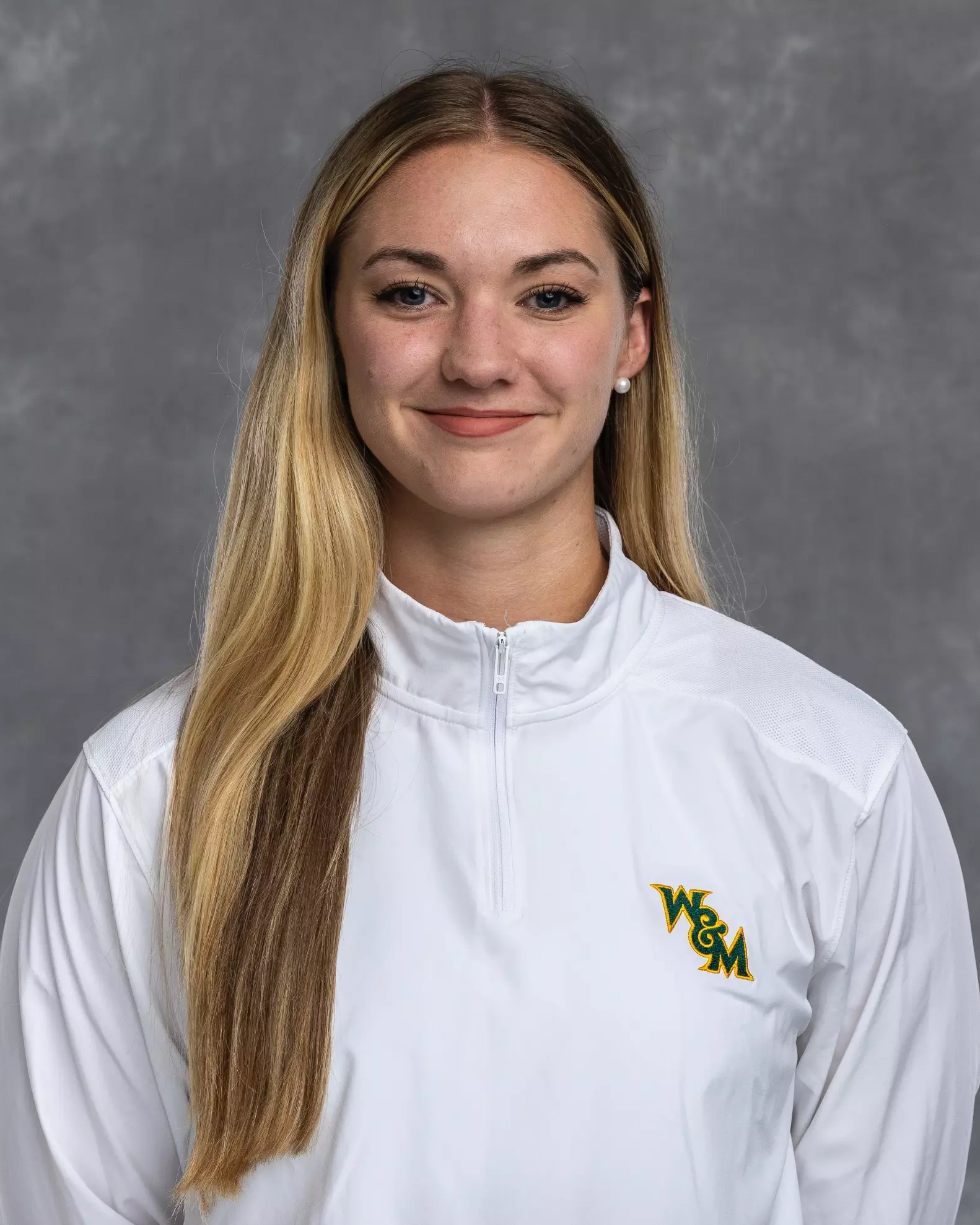 Elise Montemayor Headshot 2024