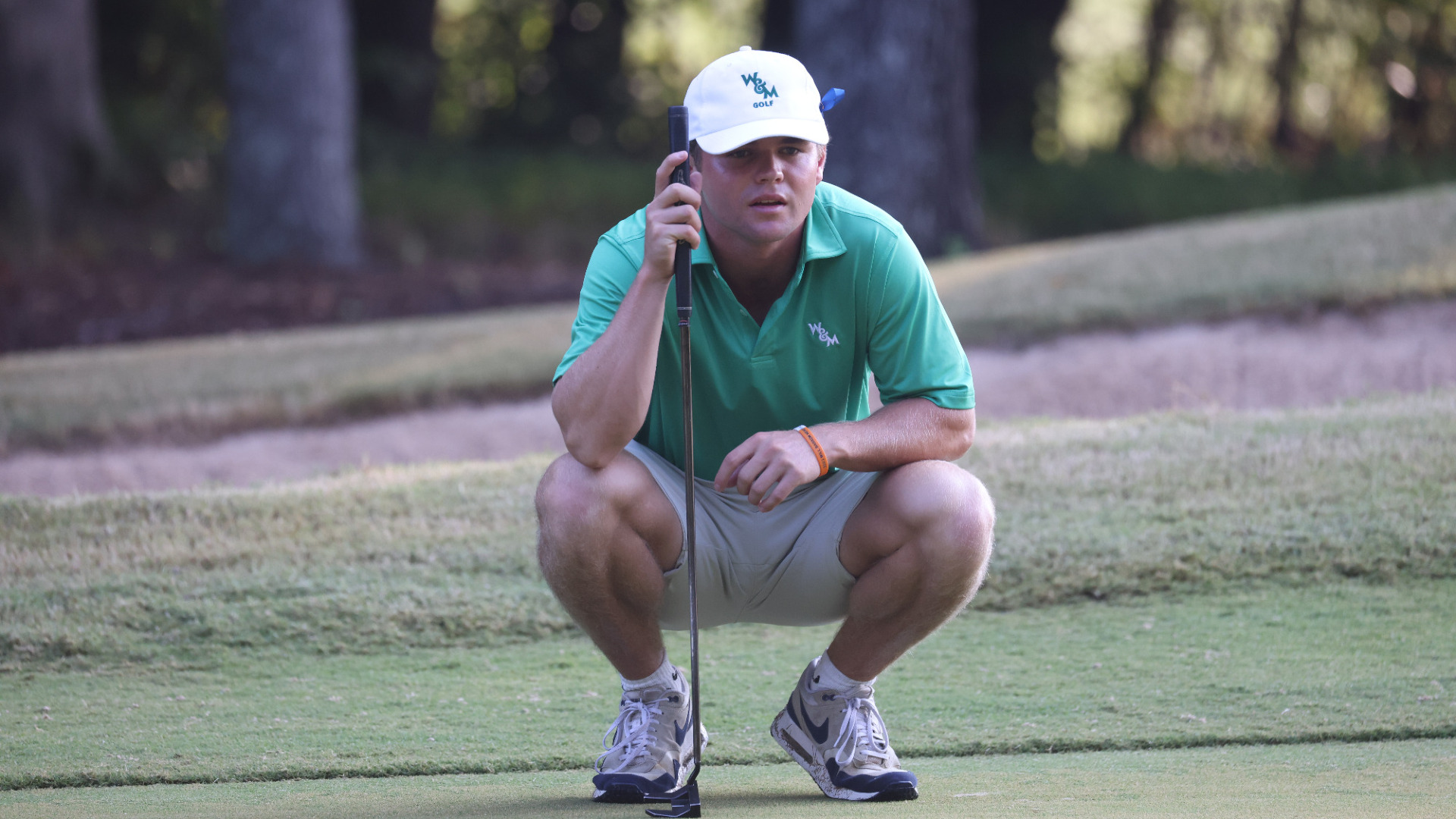 Matthew Monastero reads a putt