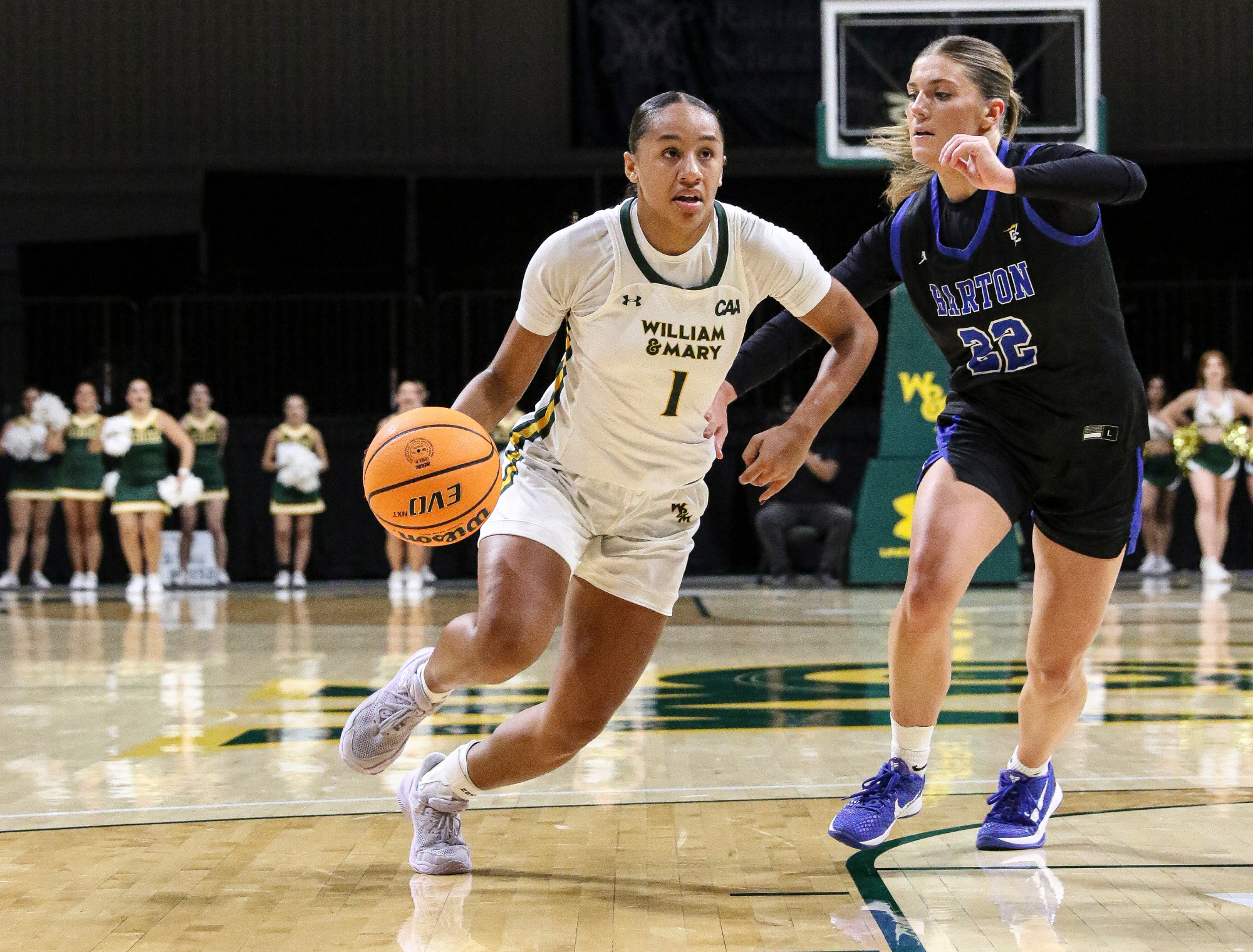 Women's Basketball Cruises Past Barton 81-62.