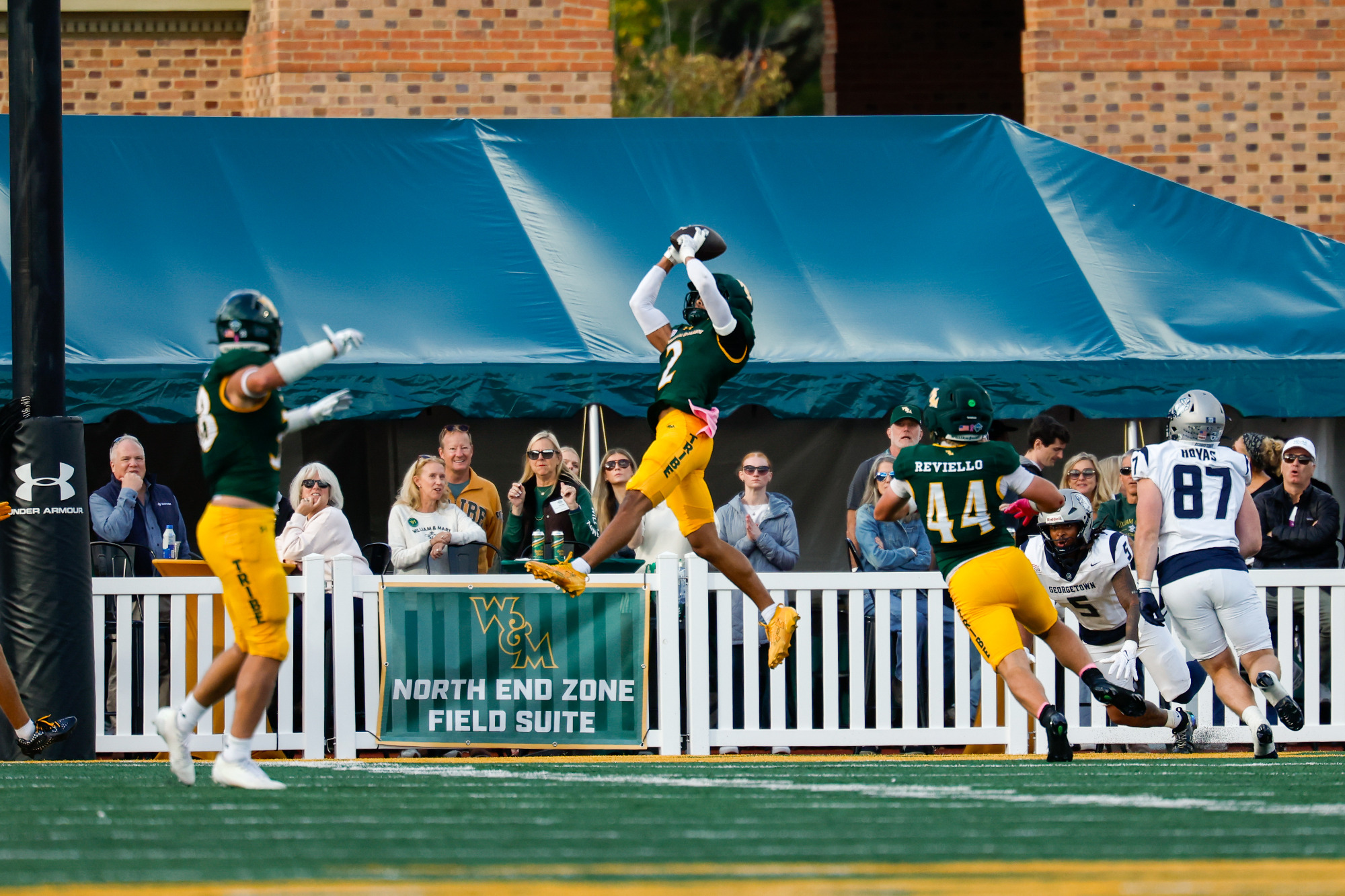 WILLIAMSBURG, Va. – The William & Mary football team was edged by Georgetown, 28-27, on Homecoming at Zable Stadium on Saturday afternoon.