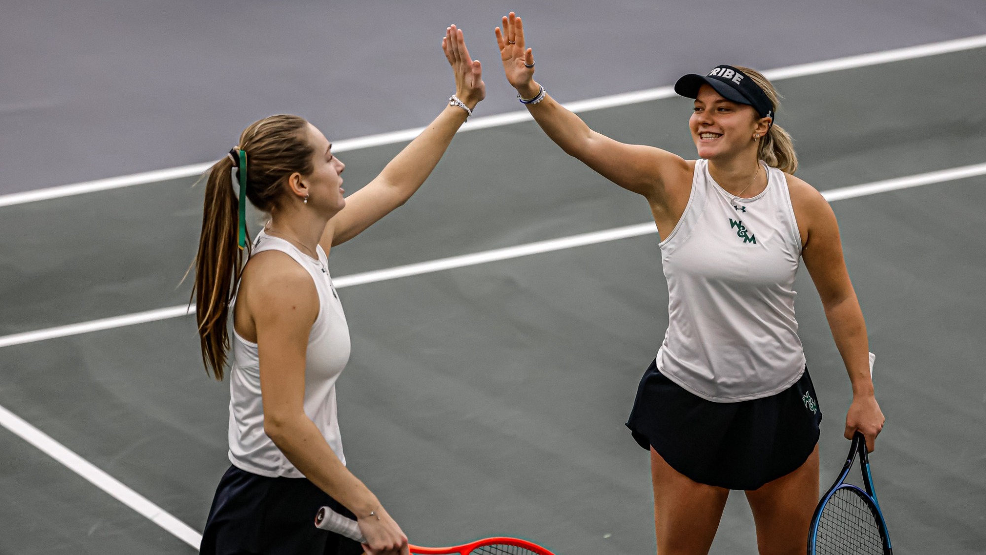 Francesca Davis and Tilda Larsson