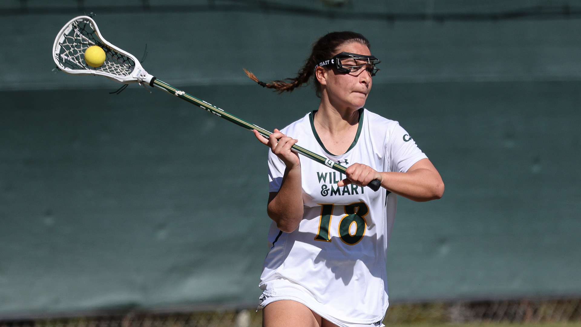 Alexis Savage prepares to make a pass 