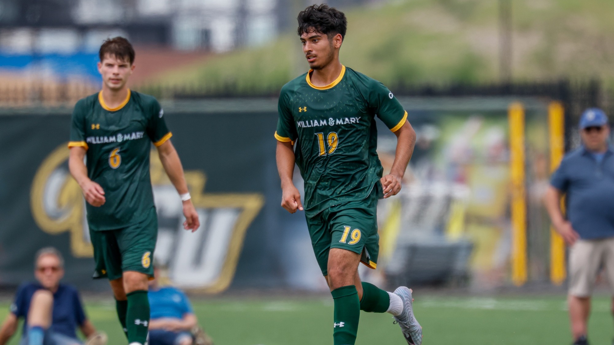 Aaron Jimenez competing in a scrimmage at VCU