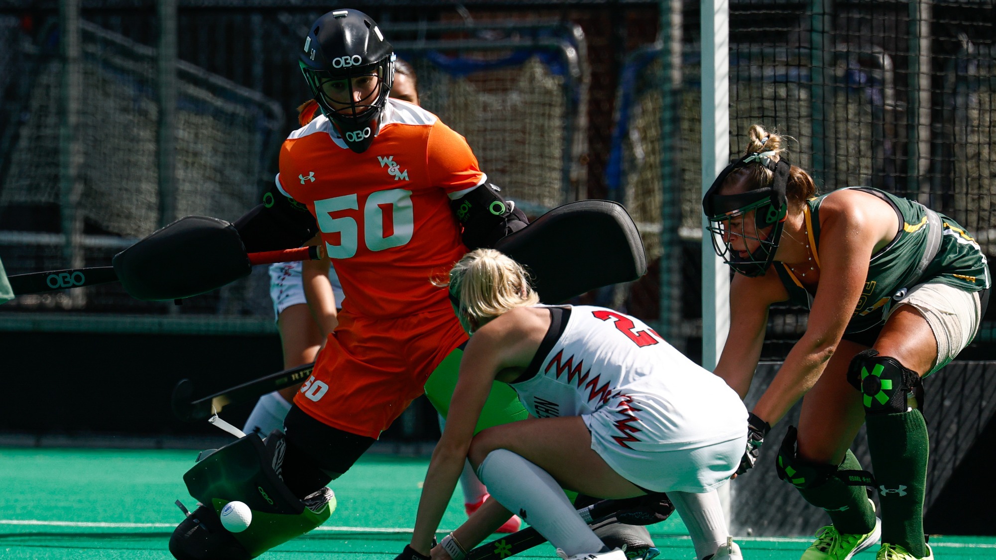 Alexandra de Jesus making a save