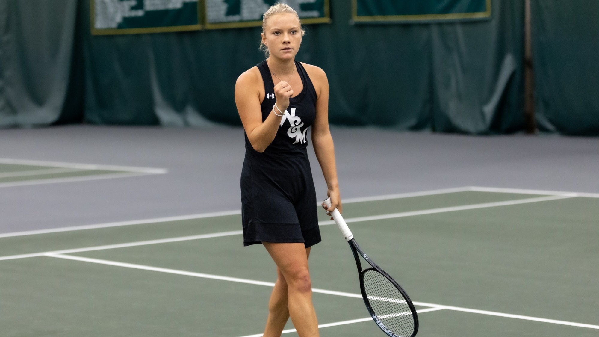 Francesca Davis competing for W&M at the Tribe Invitational