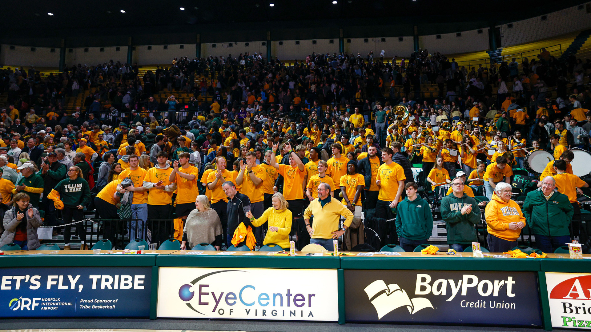 men's basketball crowd