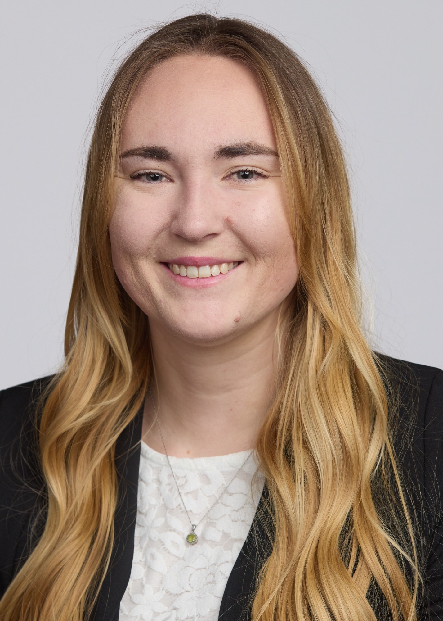 Bethany Dolezal Headshot