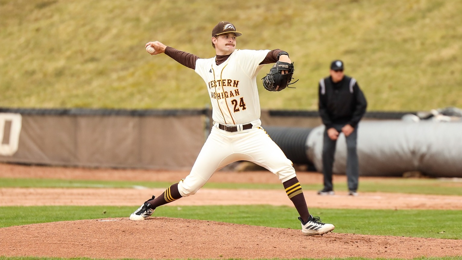 Ricky Kidd delivers a pitch against Ball State