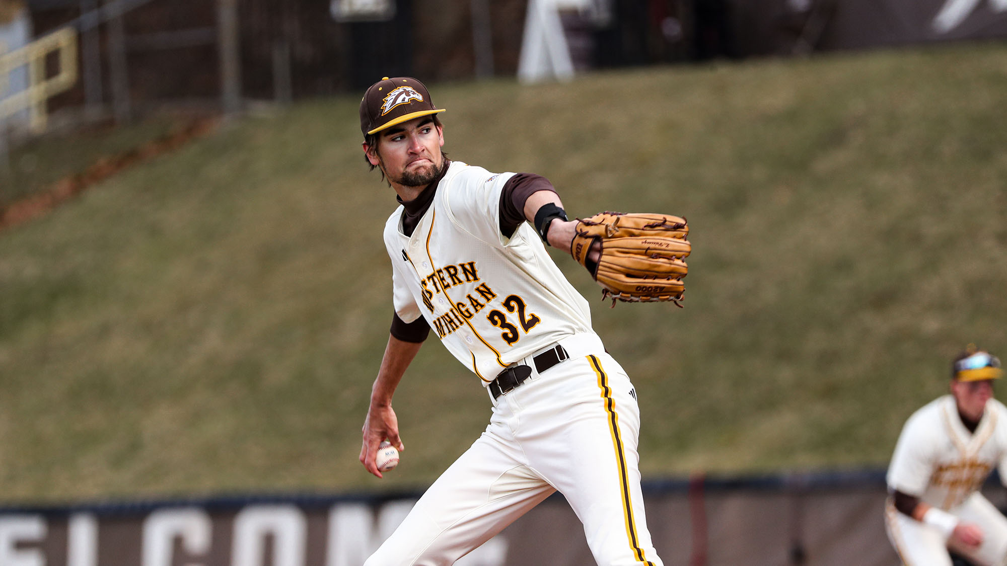 WMU . vs . UMass Game 1 of the weekend series