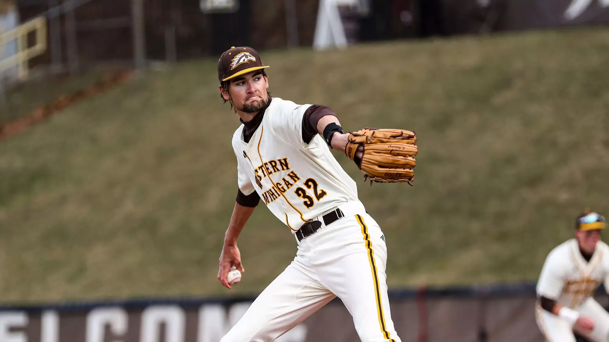 WMU . vs . UMass Game 1 of the weekend series