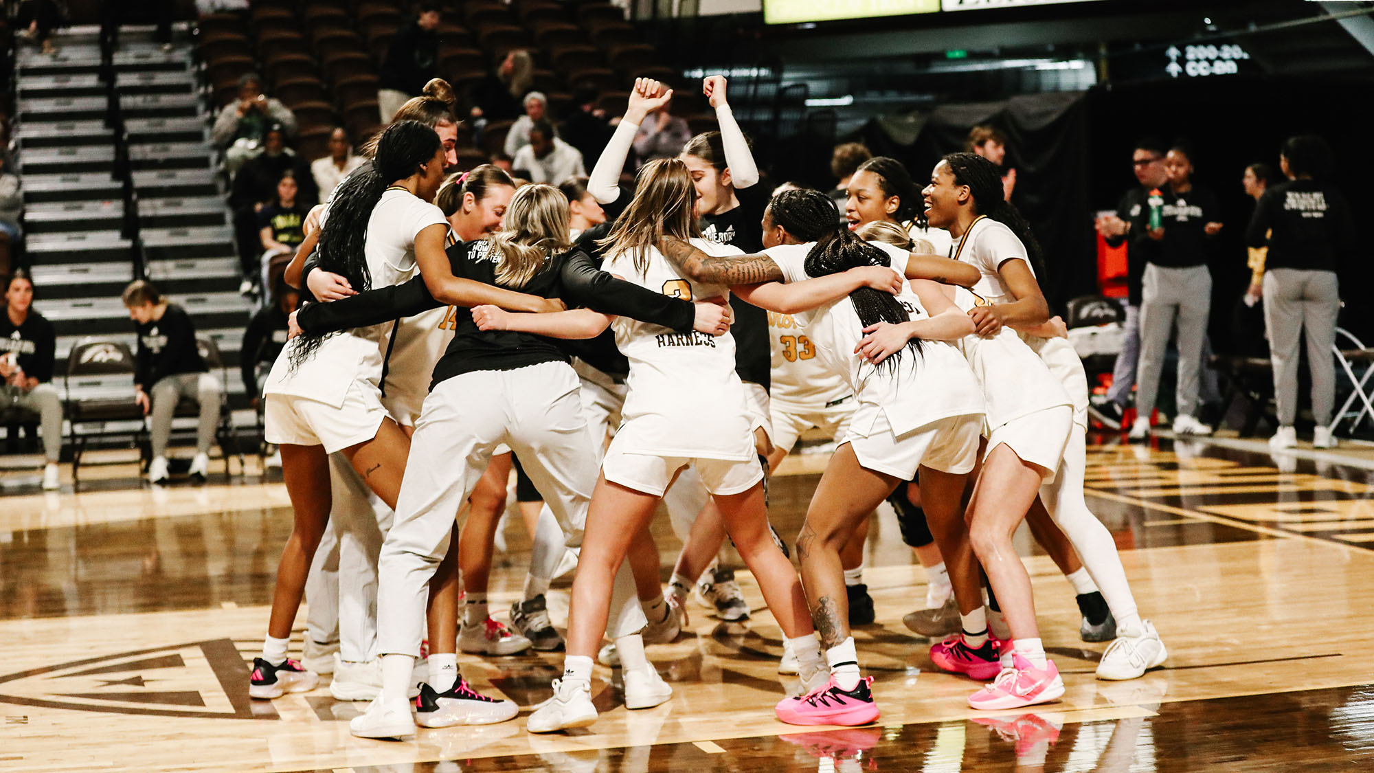 Team meeting Pre-game