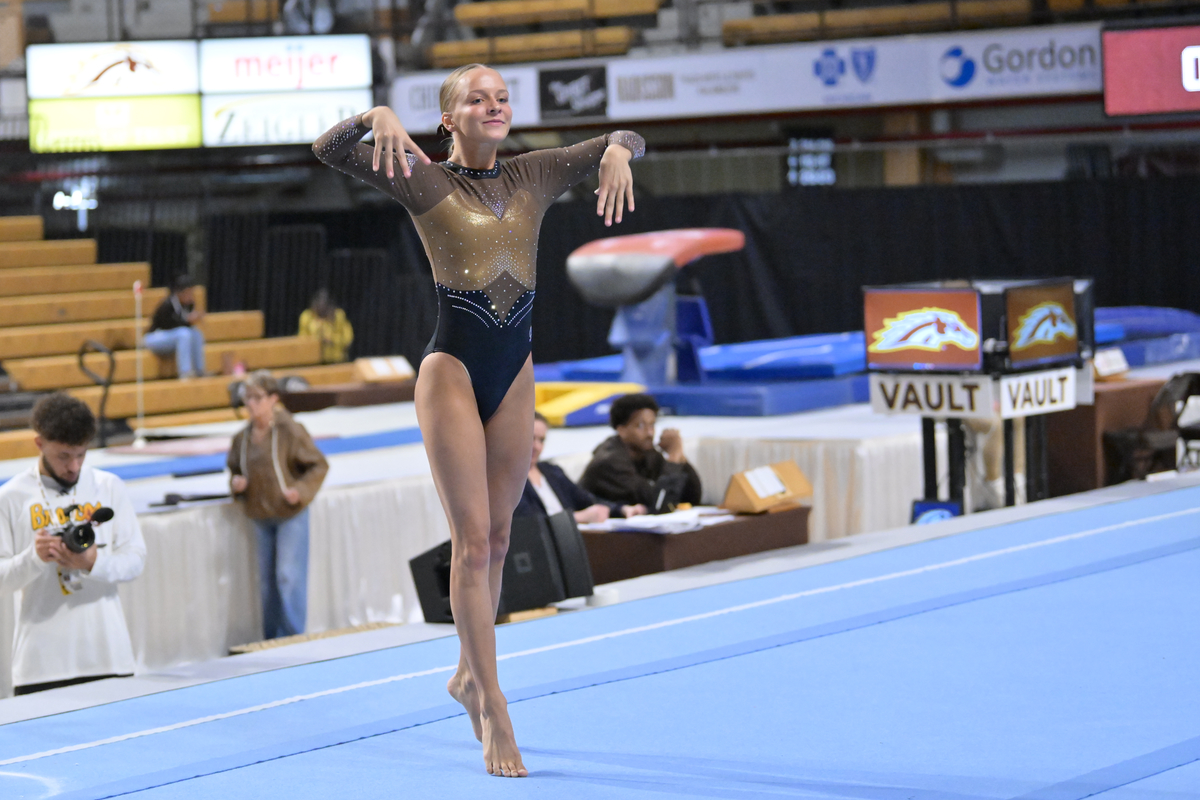 Brooke Gelesko performing on floor.