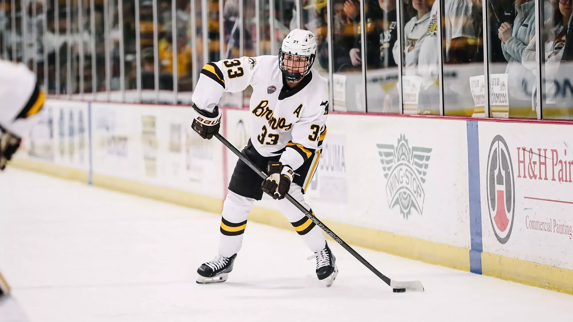 Sjolund pass the puck