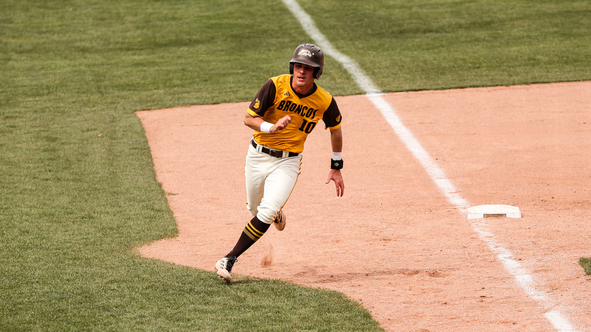 WMU . vs . Toledo Game 3
