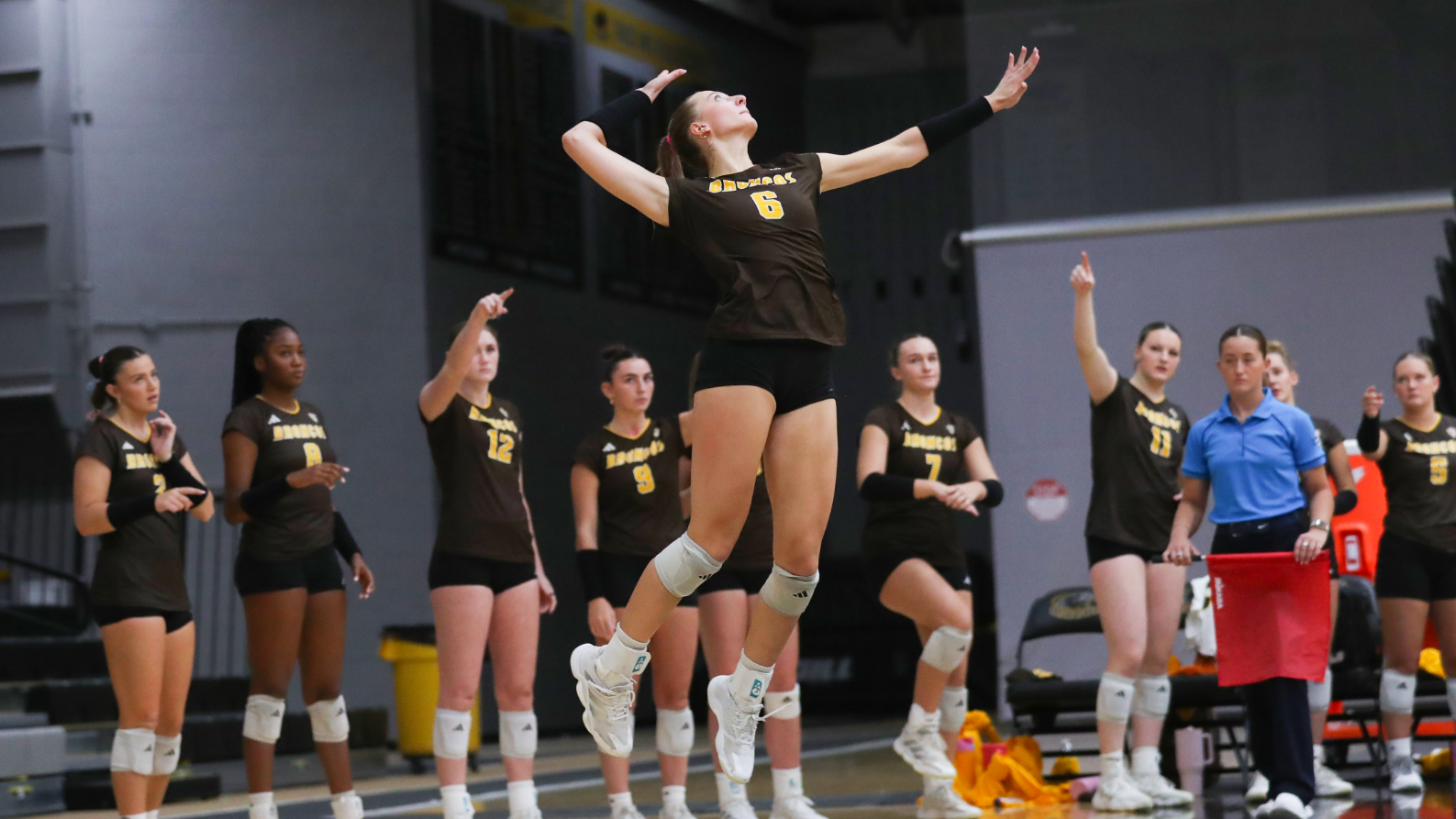 Annalise Patchett serves at Milwaukee