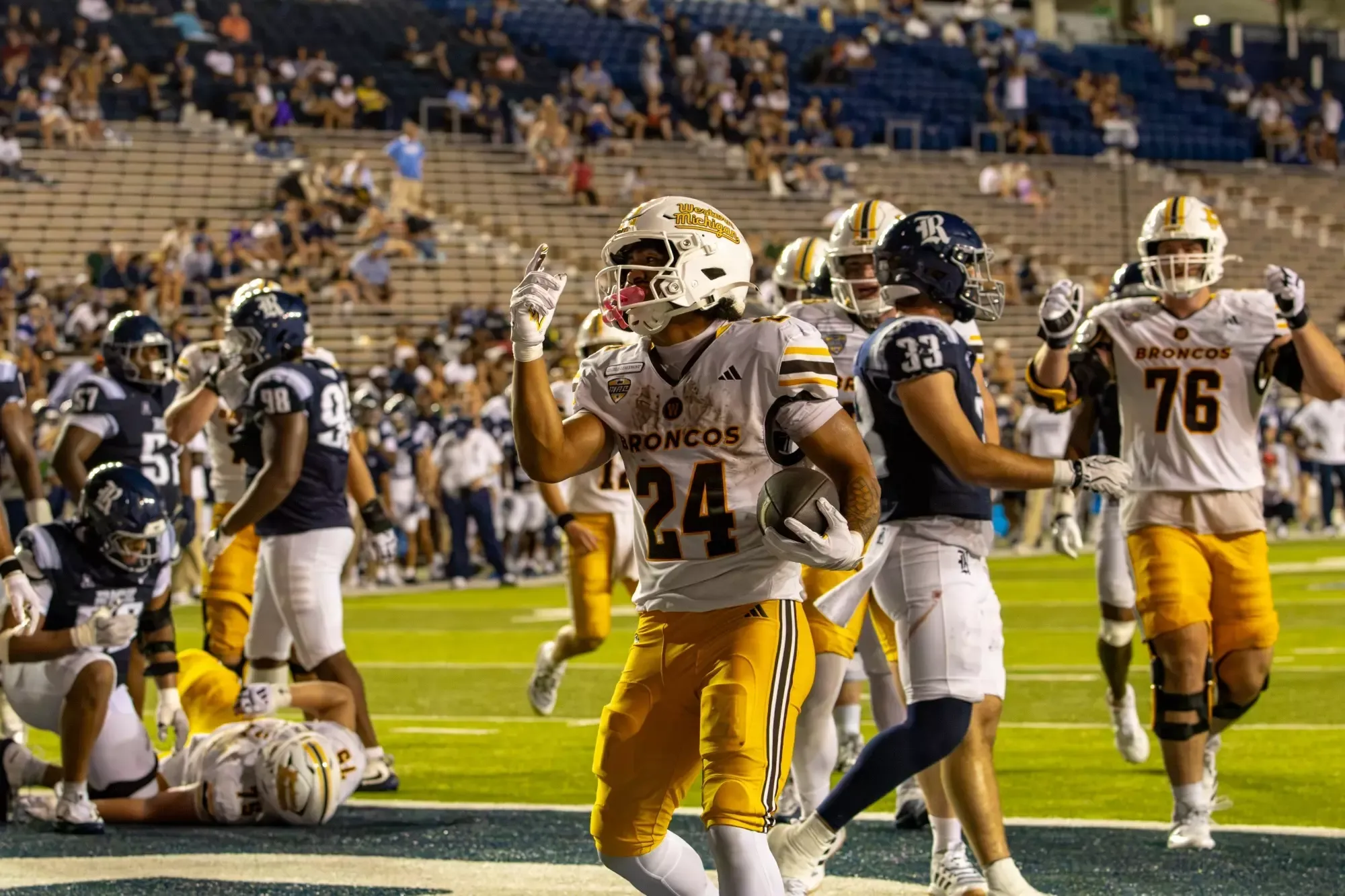 Lolo Mataele runs it in to give WMU a 28-14 lead