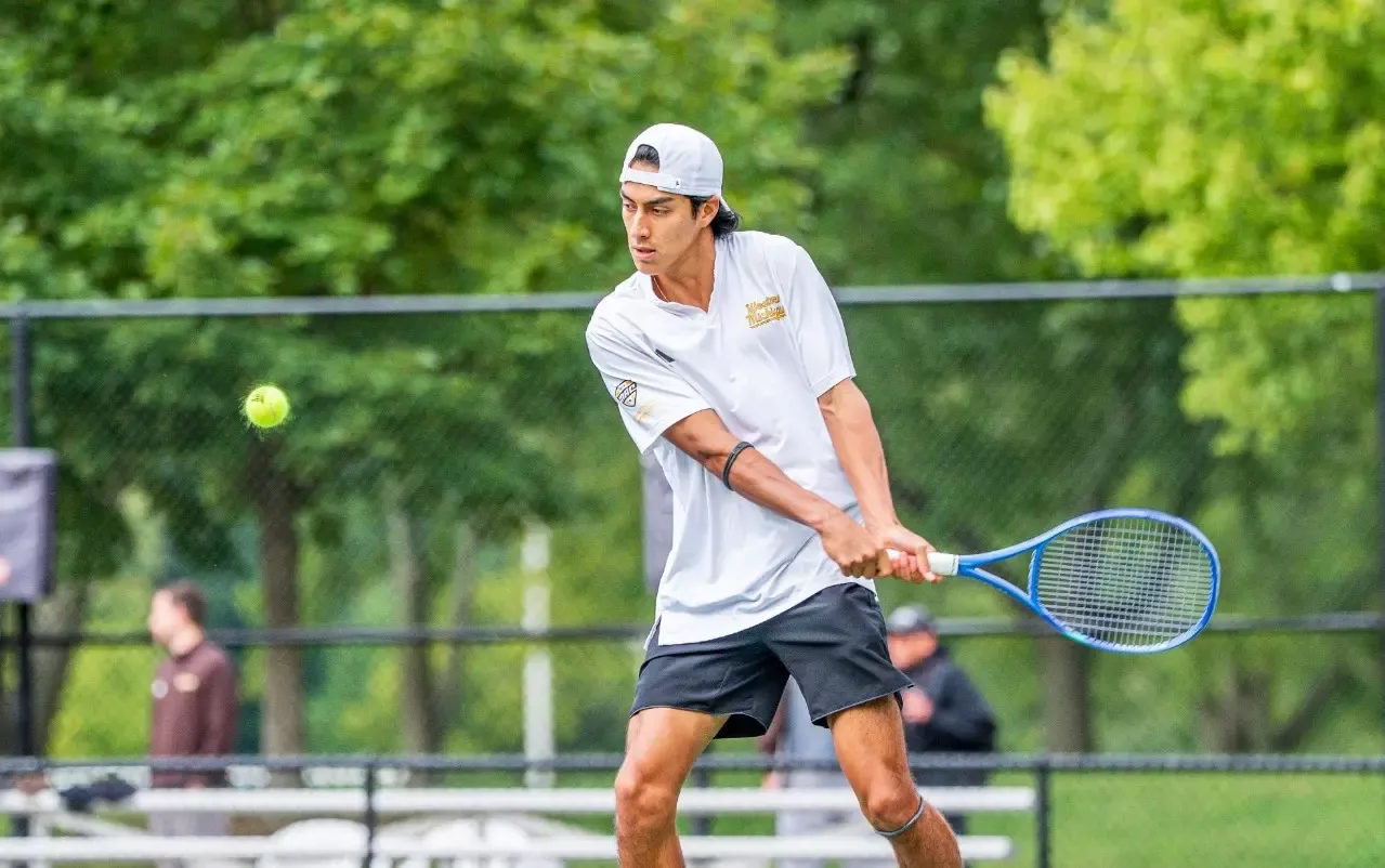 WMU/Vredevelt Invitational Action Shot