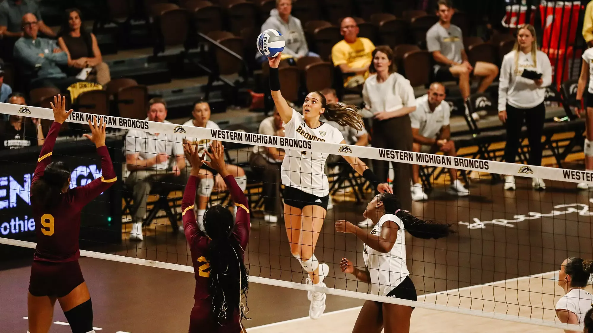 WMU . vs . CMU 