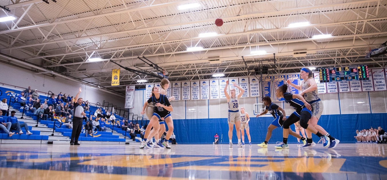 Women's Basketball Falls to Roger Williams, 5343 Western New England University