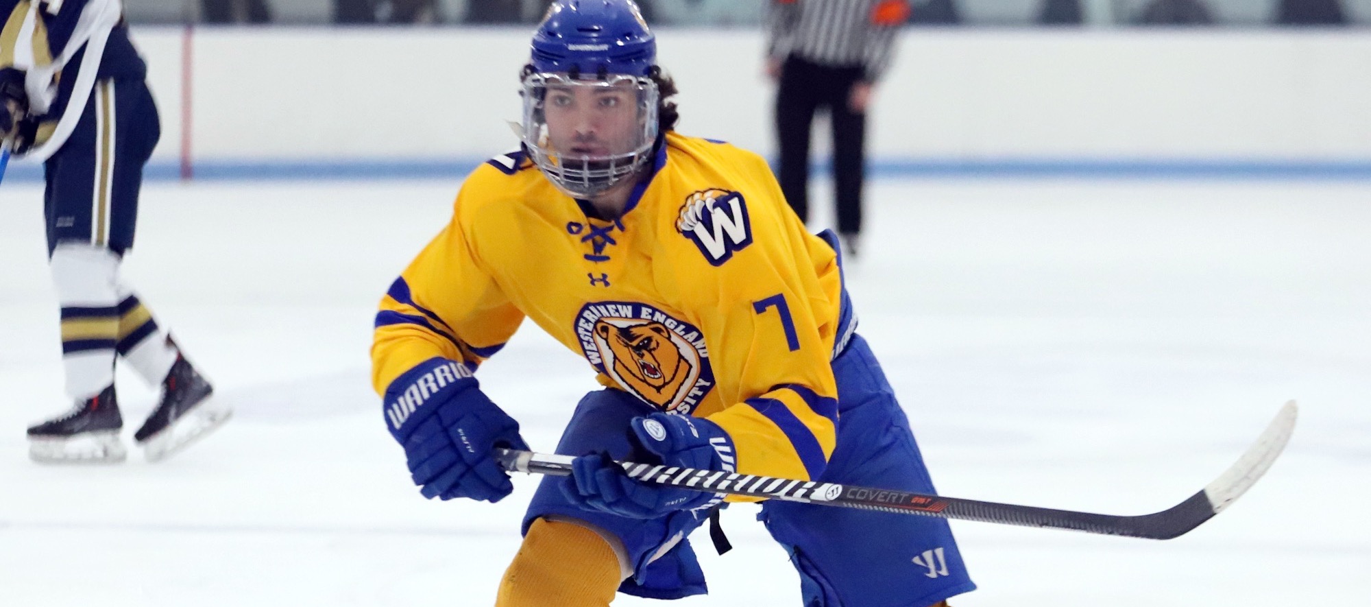 Three Points, Aureliano’s 44 Saves Helps Men’s Ice Hockey Tie