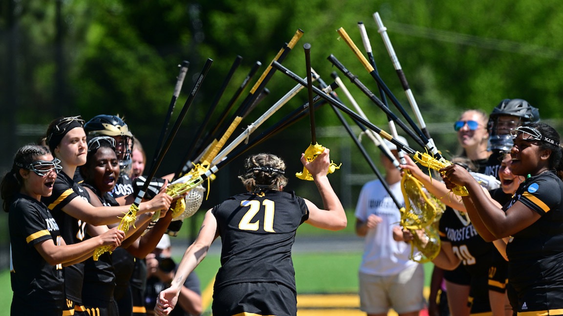 Kenzie Morris introduction, running through team tunnel