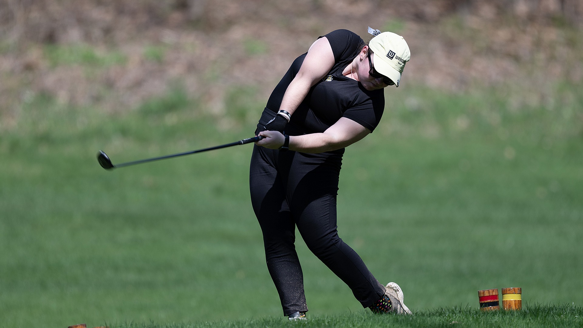 Abby Haywood hits a tee shot at the 2025 Eva Shorb Weiskopf Invitational