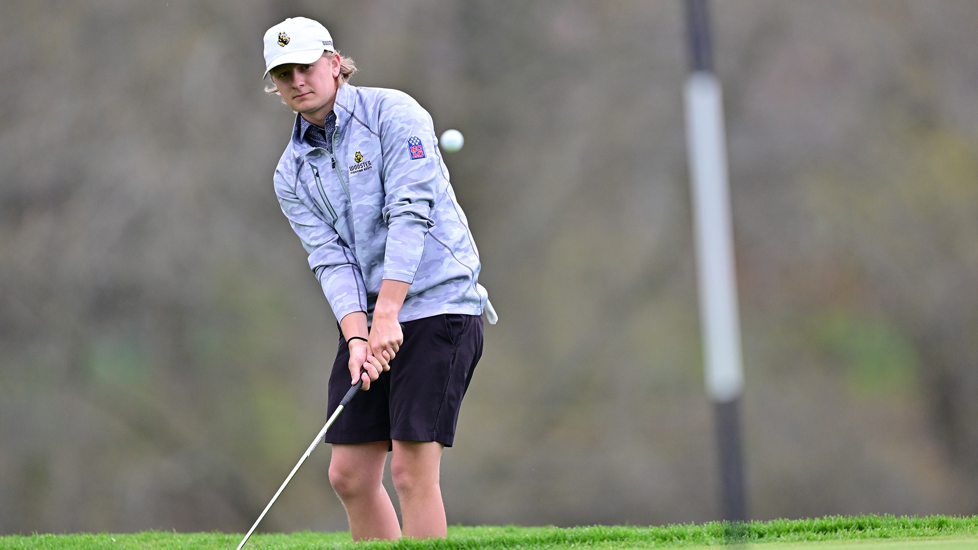 Andrew Carey chips during the 2026 Nye Intercollegiate