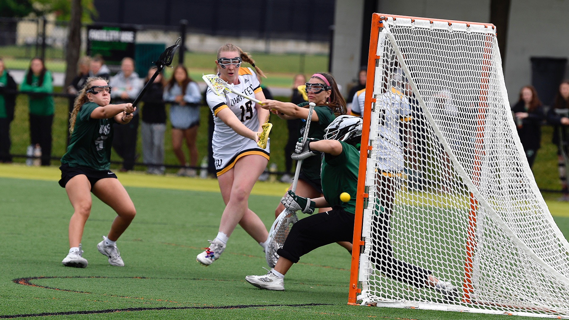 Brynne Snaguski makes it a 3-0 game in the NCAA First Round