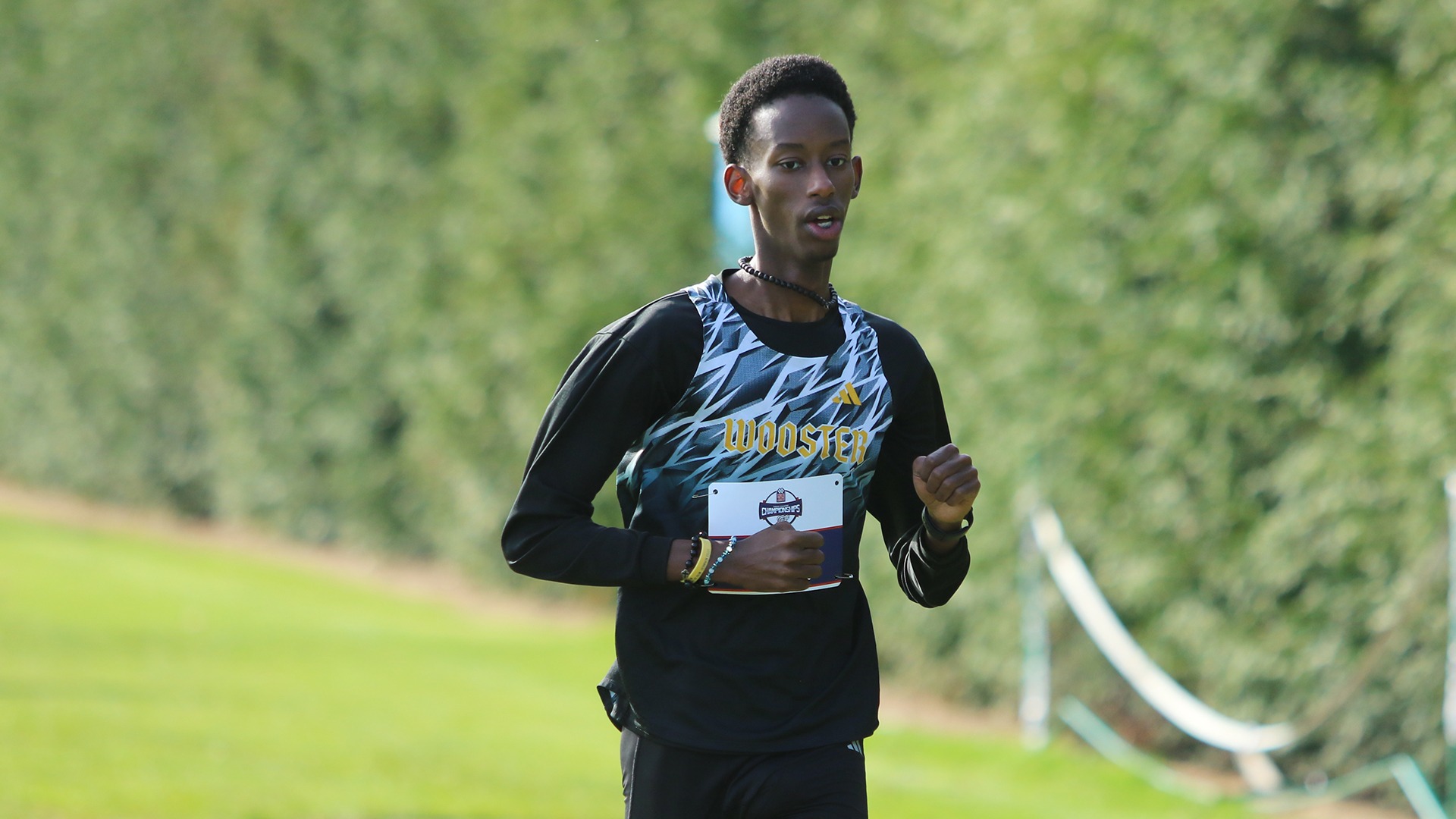 Yann Kariningufu runs during the 2025 NCAC Championships