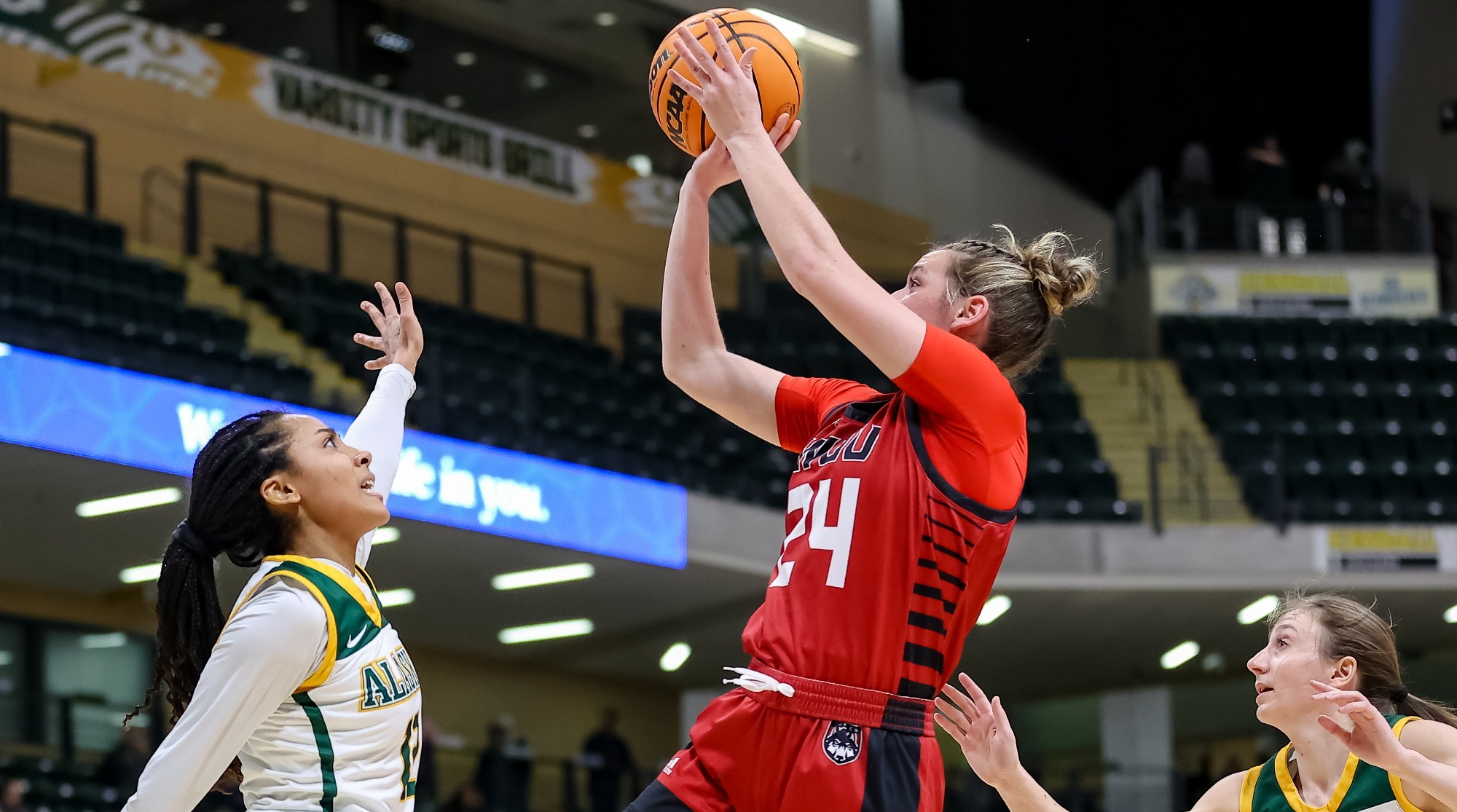 Gracie Arnold Women's Basketball Western Oregon University Athletics