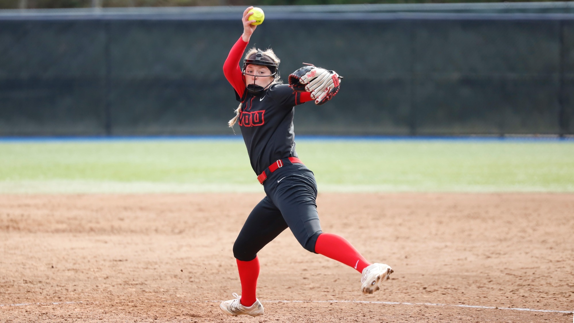 Abby Stansbury throws a pitch against Western Washington on Friday