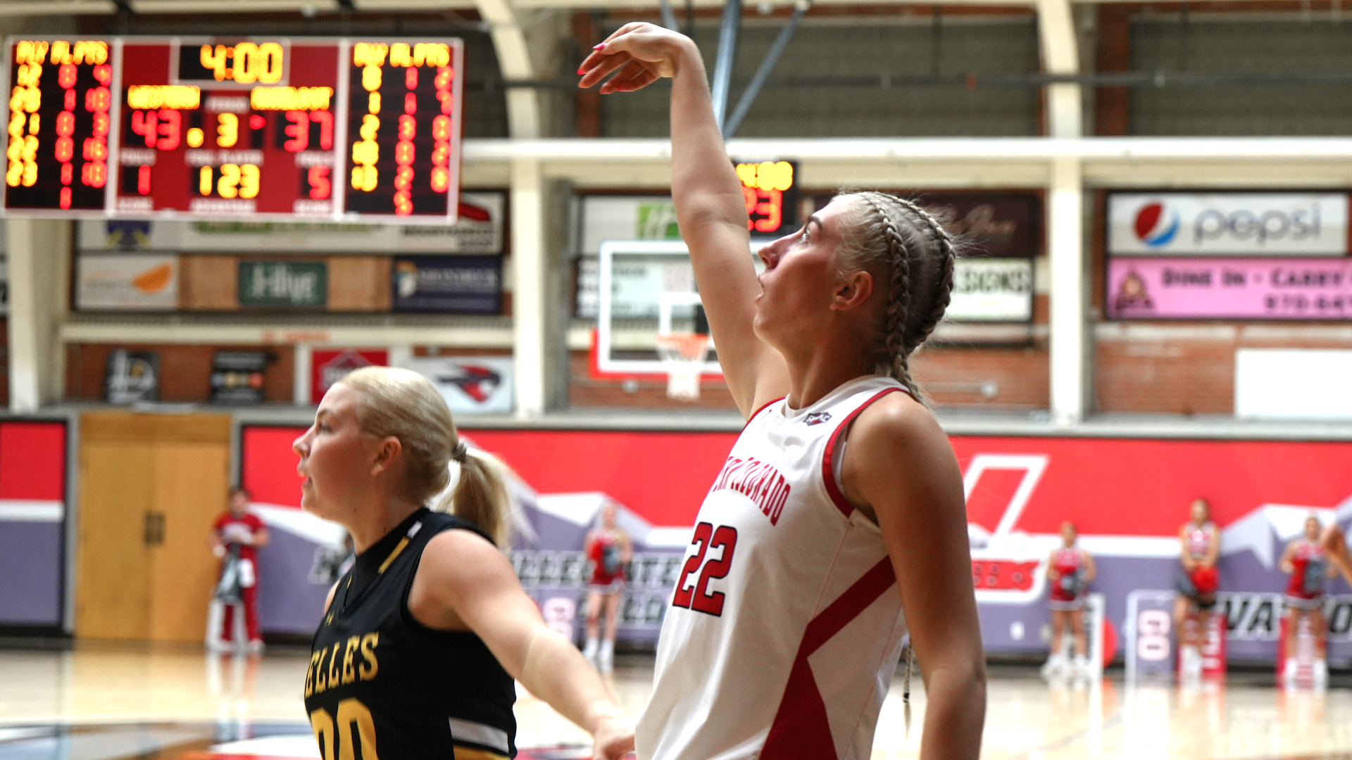 WBBvAngelo-251117-Eckroth-3FG