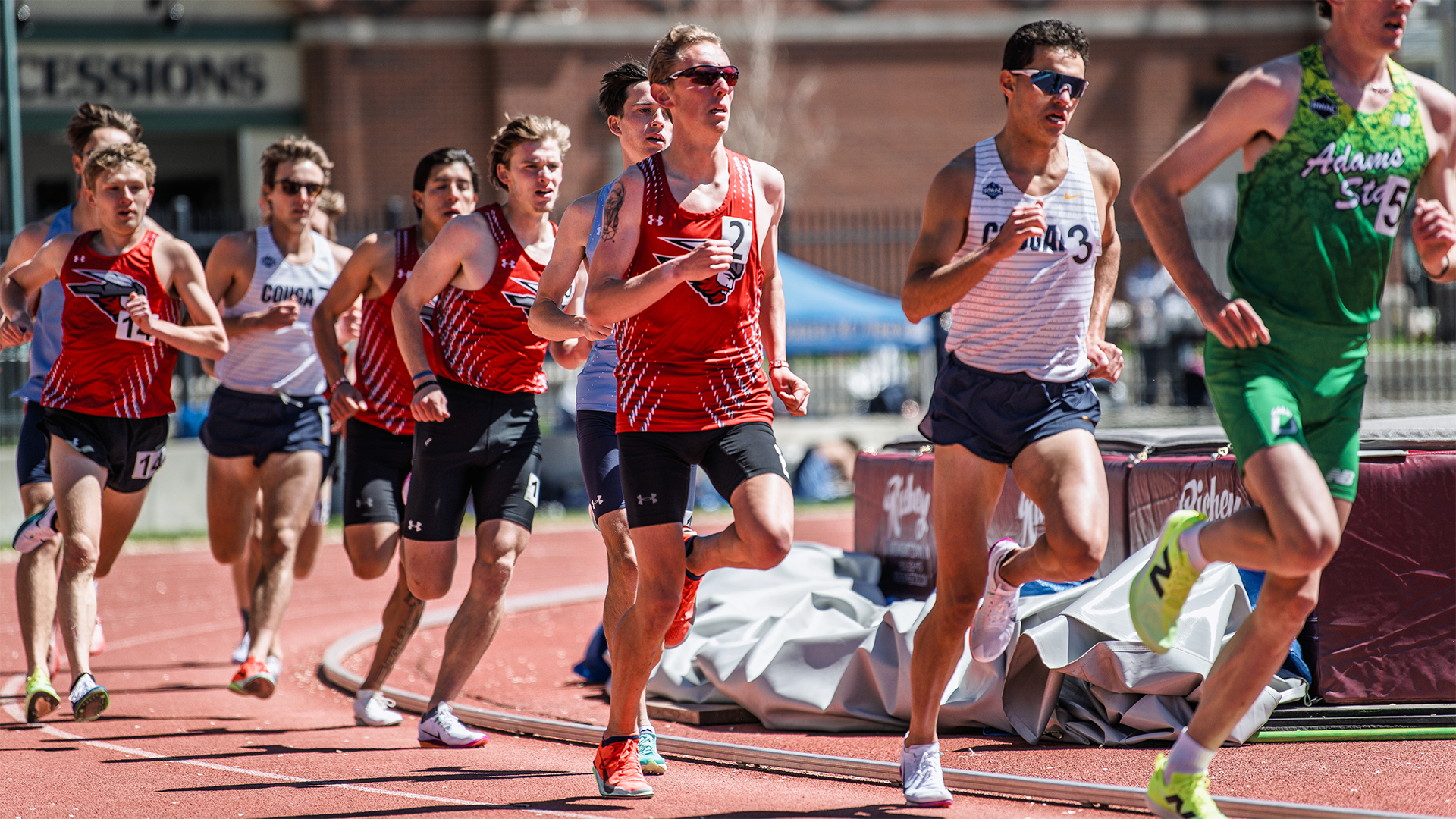 TFatMavInvite-260402-Nord_9970