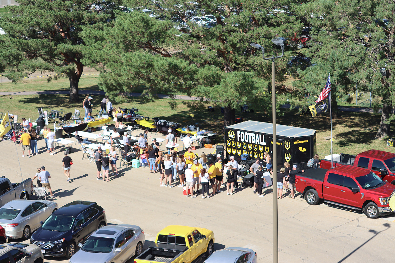 wscfbgamenotes tailgate25 web