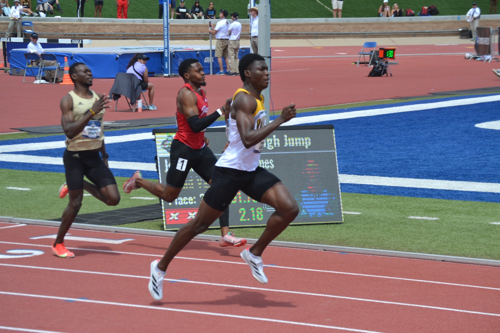 badejo 400 finals ncaa web