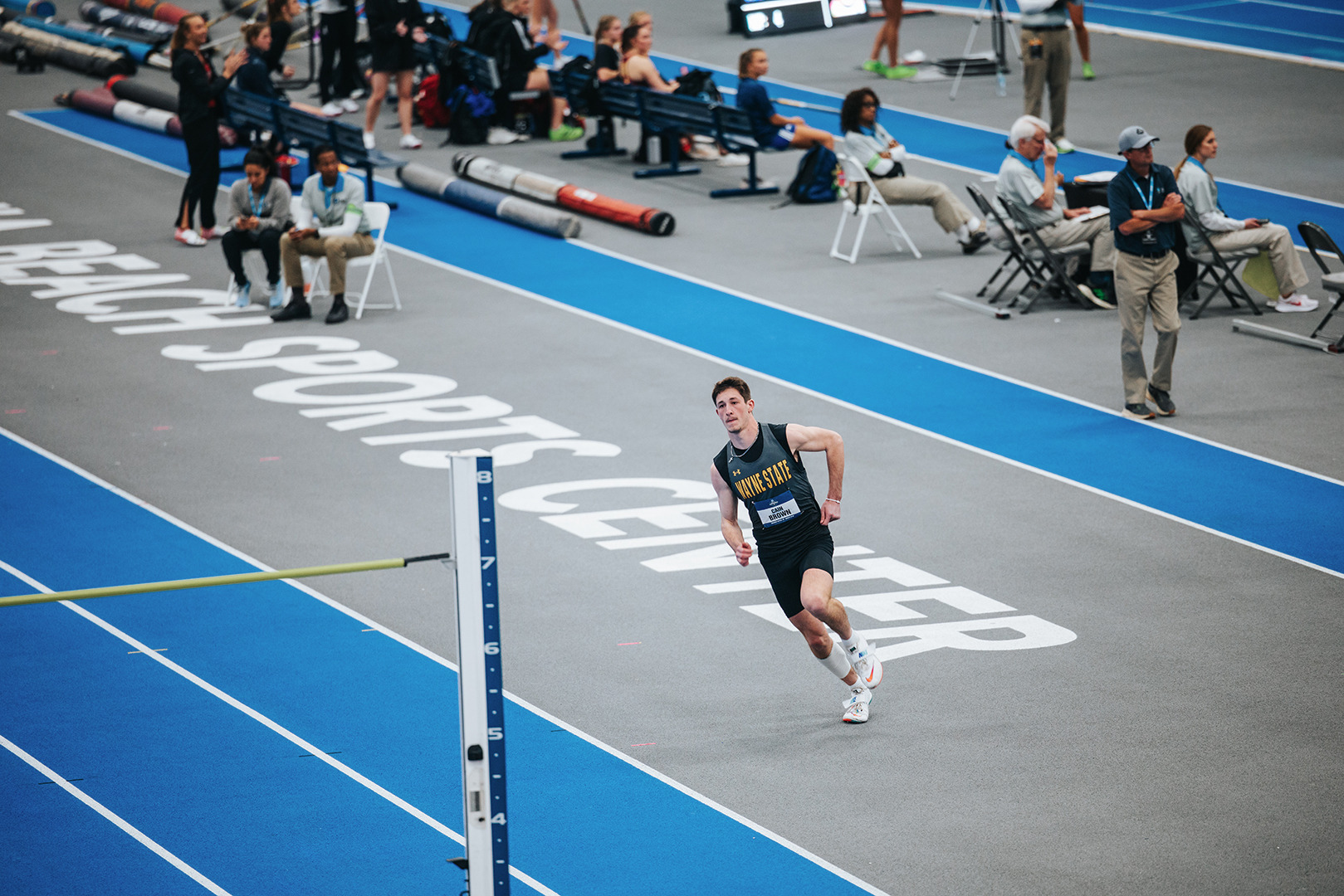 brown ncaaindoor hj web