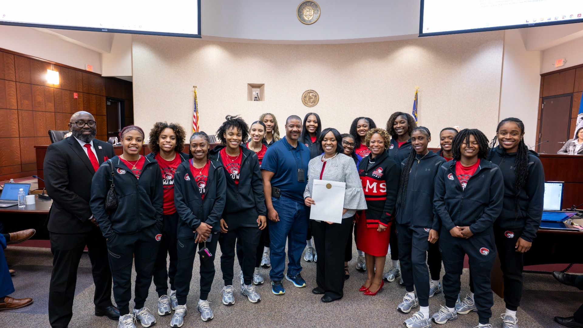 women's basketball at commissioners