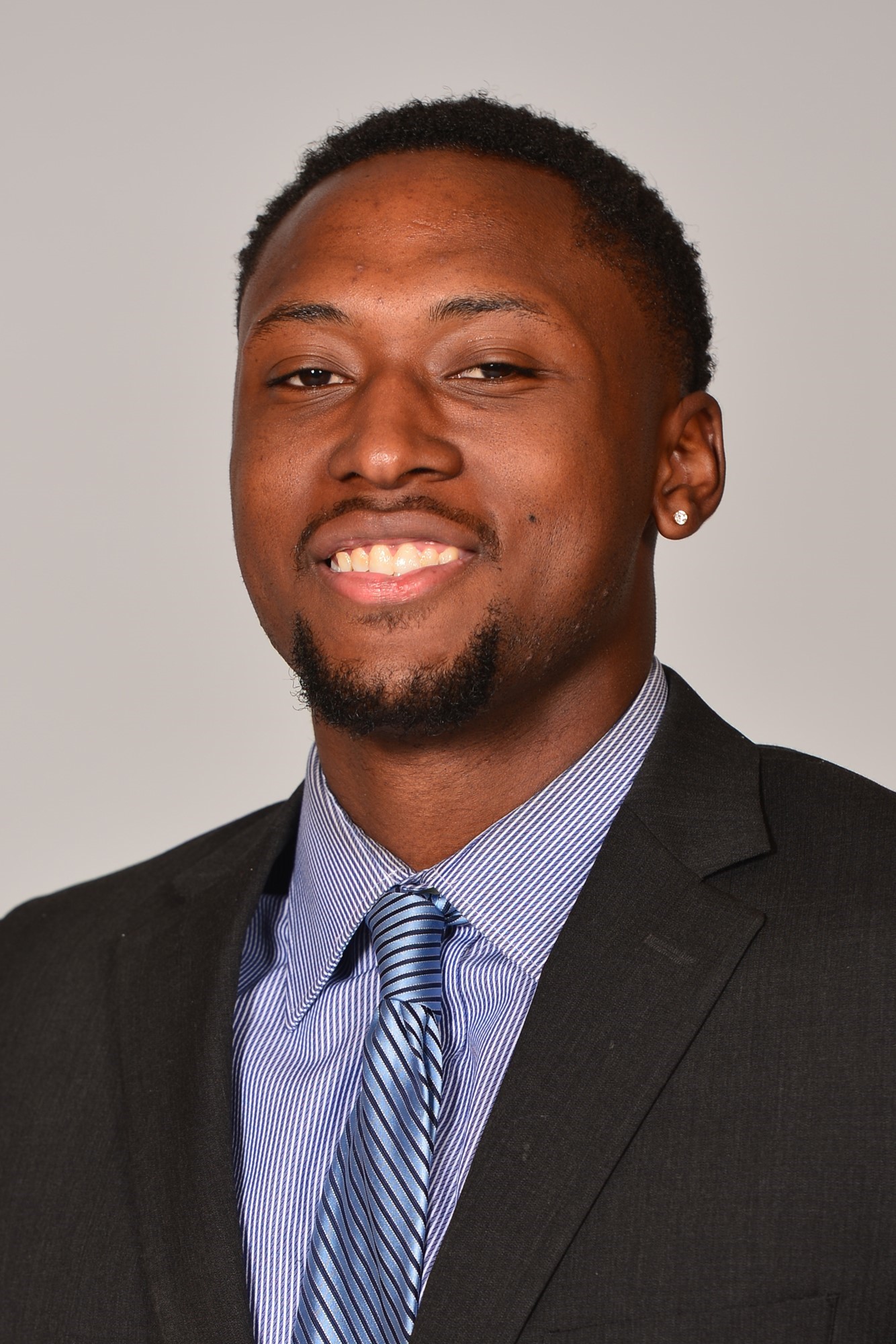 Junior Longrus Headshot