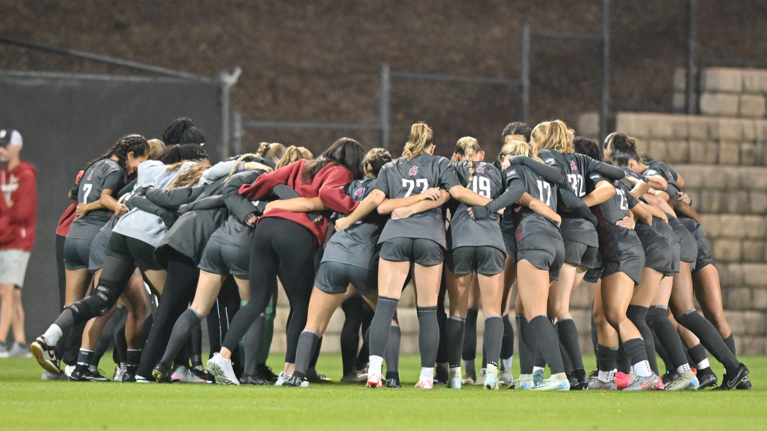 The Cougar soccer team huddles before facing No. 13 Georgia